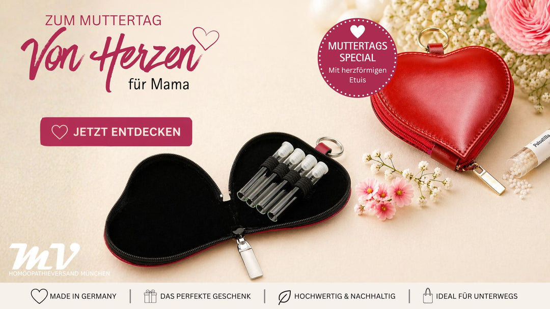 Taschenapotheke Herz aus Leder als Schlüsselanhänger – Praktische Geschenkidee mit Globuligläsern